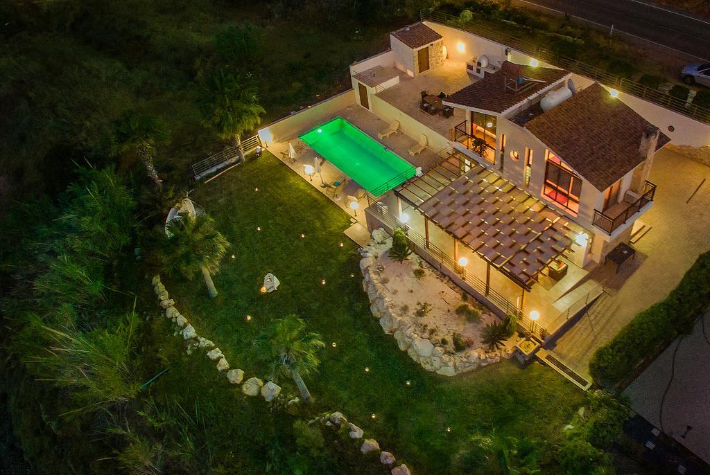 Kallinousa Beach Villa Pomósz Kültér fotó